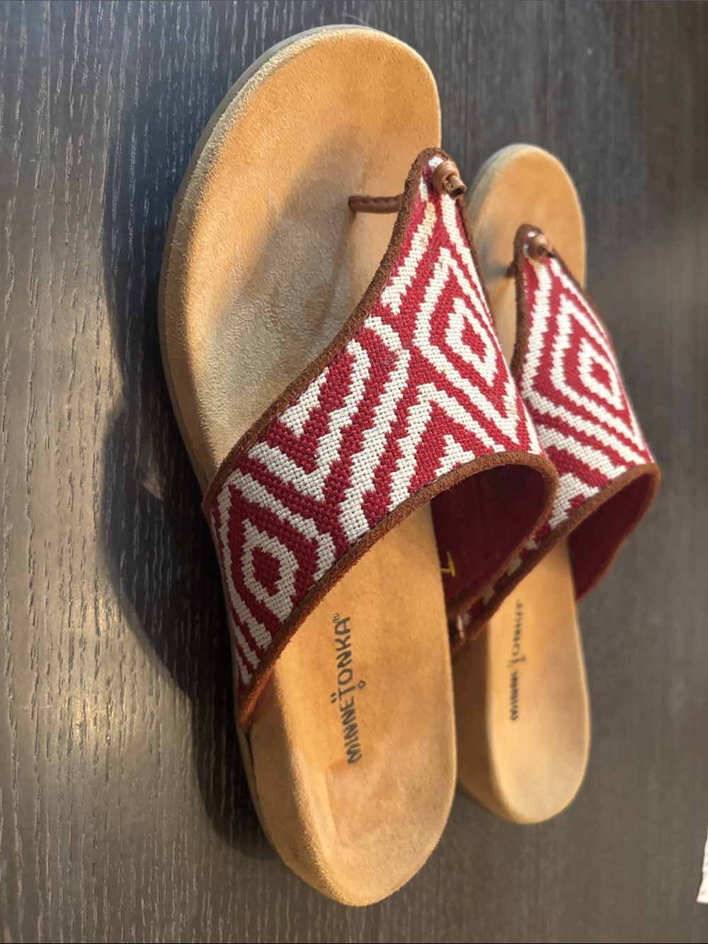 Minnetonka Mara Suede Thong Sandals Size 10 Woven Boho Comfort Sandals